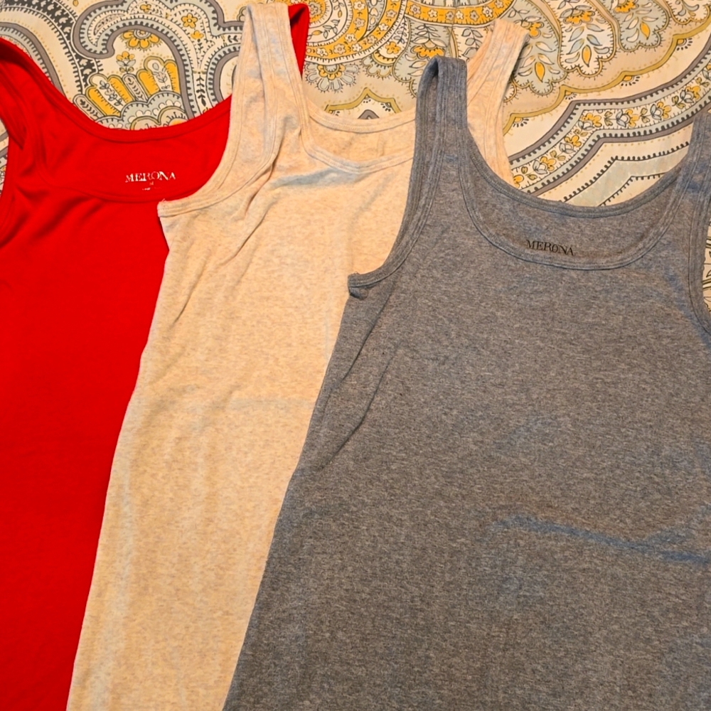 Womens tank tops
